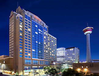 HyattRegencyCalgaryExteriorNight